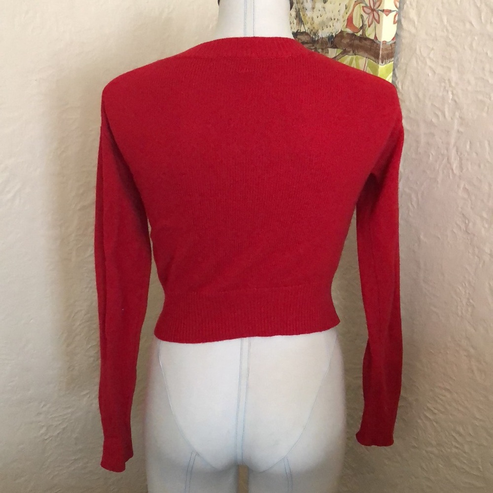 Aritzia Sunday Best Red V-Neck Cropped Sweater XS - Picture 4 of 8
